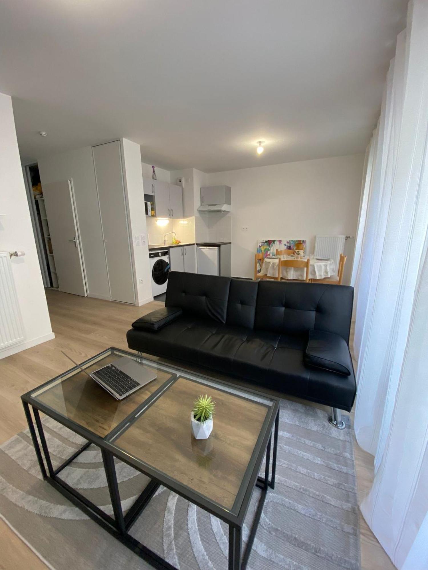 Joli Appartement F2 Bobigny Metro Proche Paris Εξωτερικό φωτογραφία